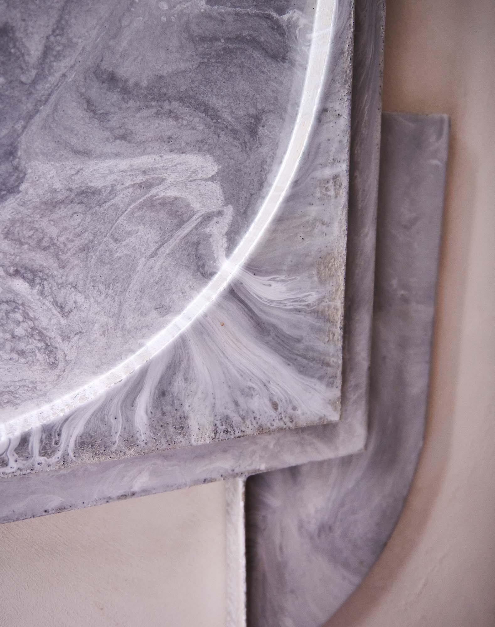 LIQUID LIGHT FULL MOON L